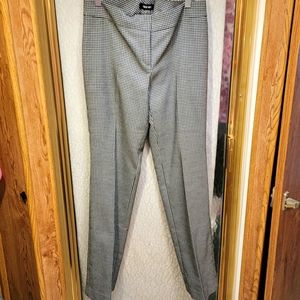 Nine West - B&W Check Pattern - Size 6